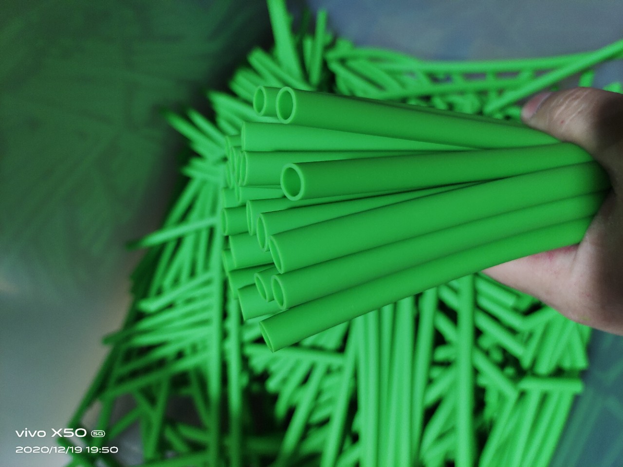 钢丝食品级耐高温耐酸真空波纹耐油光面不锈钢绿色硅胶管