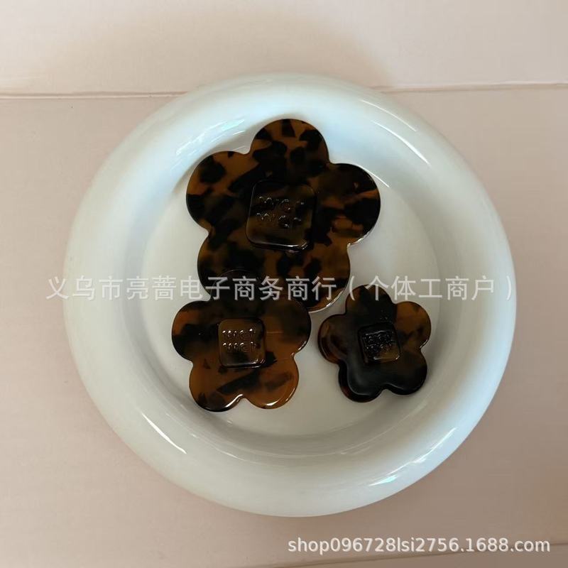 2025徐璐字母款醋酸蝴蝶结鸭嘴发夹刘海边夹可爱少女时髦碎发整理|undefined