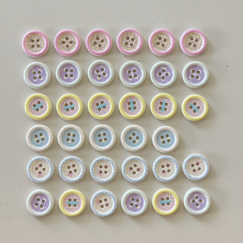 Plastic Colorful Four-Hole Hand-Sewn Buttons Cartoon Children's Printed Buttons for Coats, Sweaters, Clothing, Ins-Style Buttons