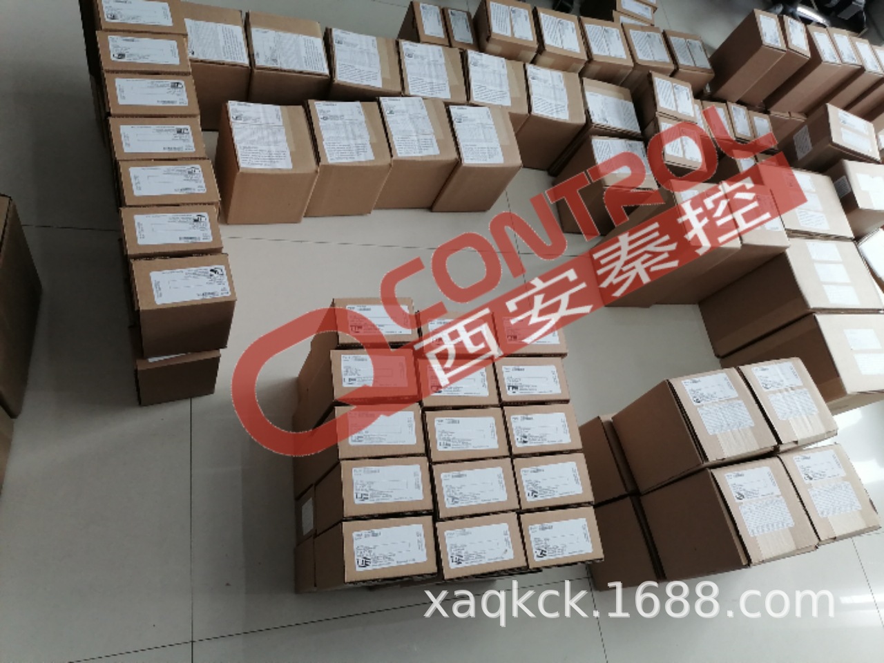 J402K-542美国UE差压发迅器