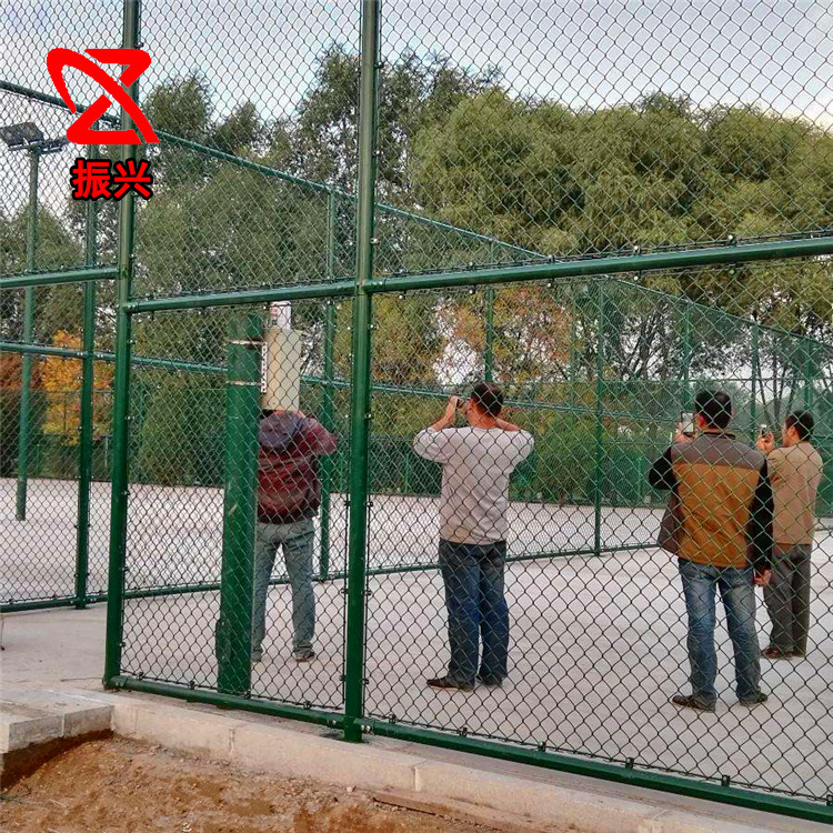 球场围网 学校操场体育场足球篮球场 勾花网菱形孔运动隔离围栏