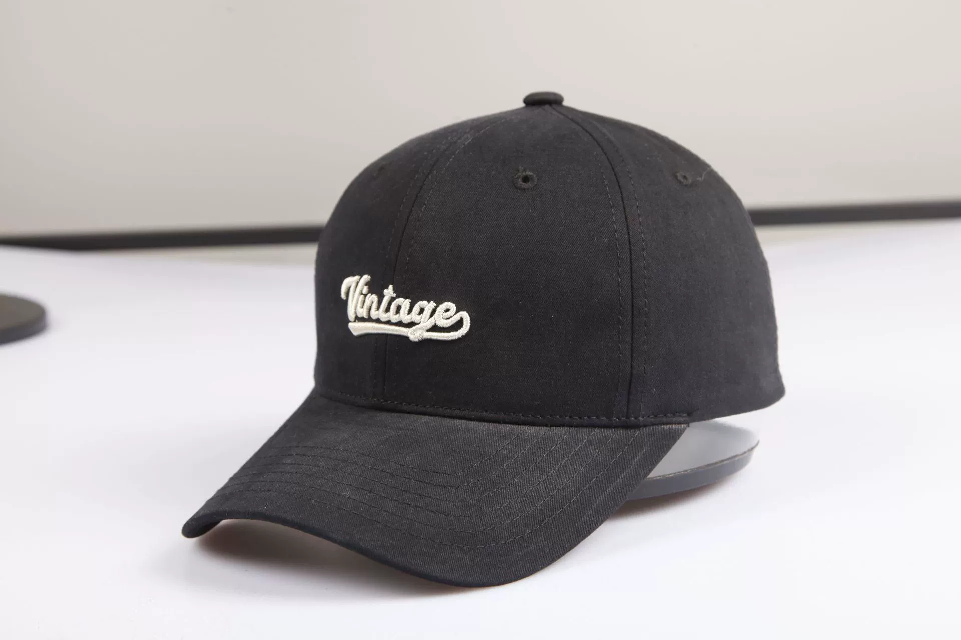 Baseball cap, deep hood embroidered hard top, big-head fit, unisex all-season (multiple colors)