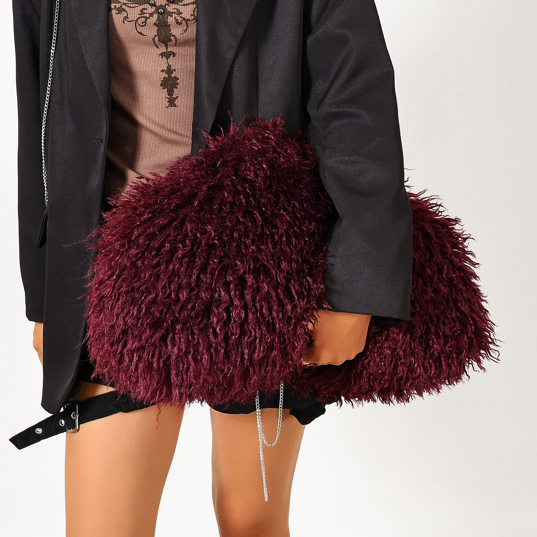 Cross-border faux fur plush women's bag, large-capacity evening bag, sweet and stylish underarm bag, faux mink fur bag