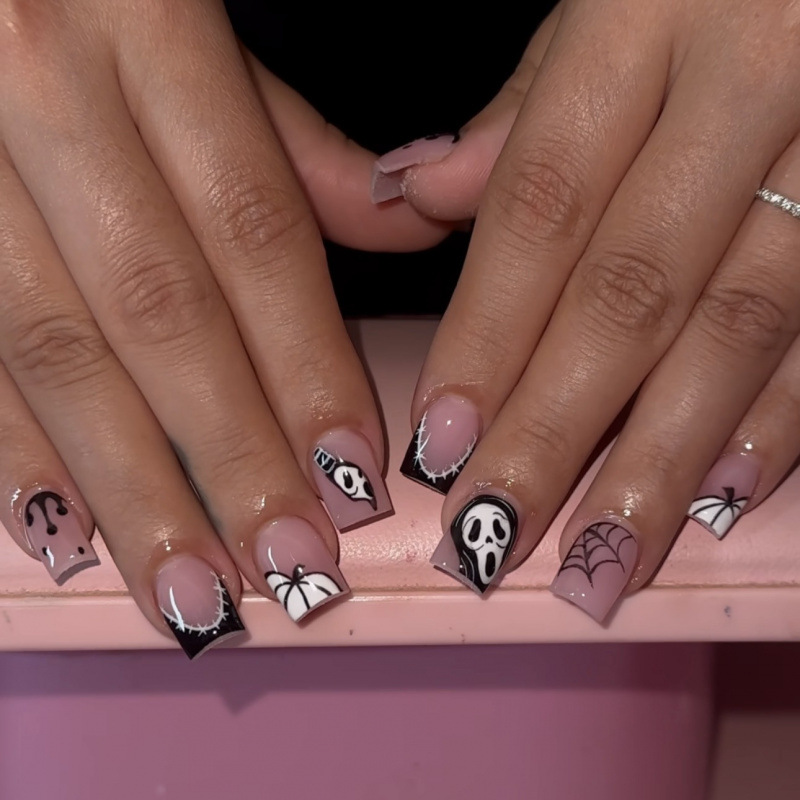 Cross-Border Hot-Selling Short Square Nails Halloween Ghost Spider Web Ghost Manicure Fake Nails Finished Product Removable Wearable Nails