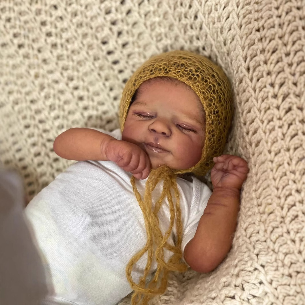 Casquillo amarillo de 19 pulgadas, muñeca de simulación de renacimiento, regalo para niños, suministro transfronterizo