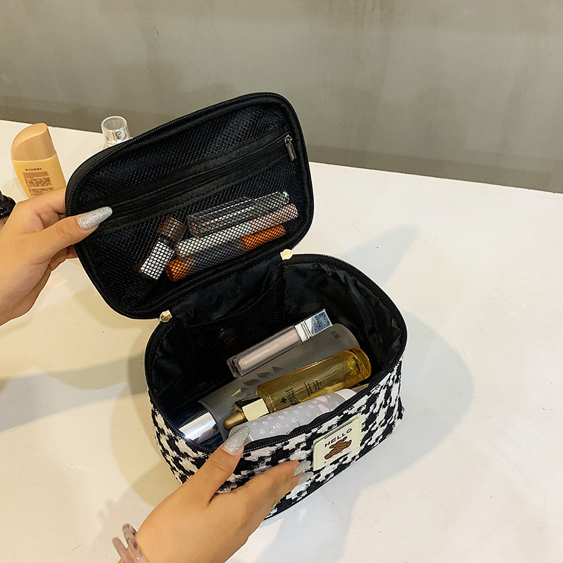 Bolsa de Cosméticos de Alta Gama para Mujer, Estilo 2024, Bolsa de Almacenamiento de Maquillaje Portátil, Bolso Multifuncional de Celebridad de Internet, Venta al por Mayor