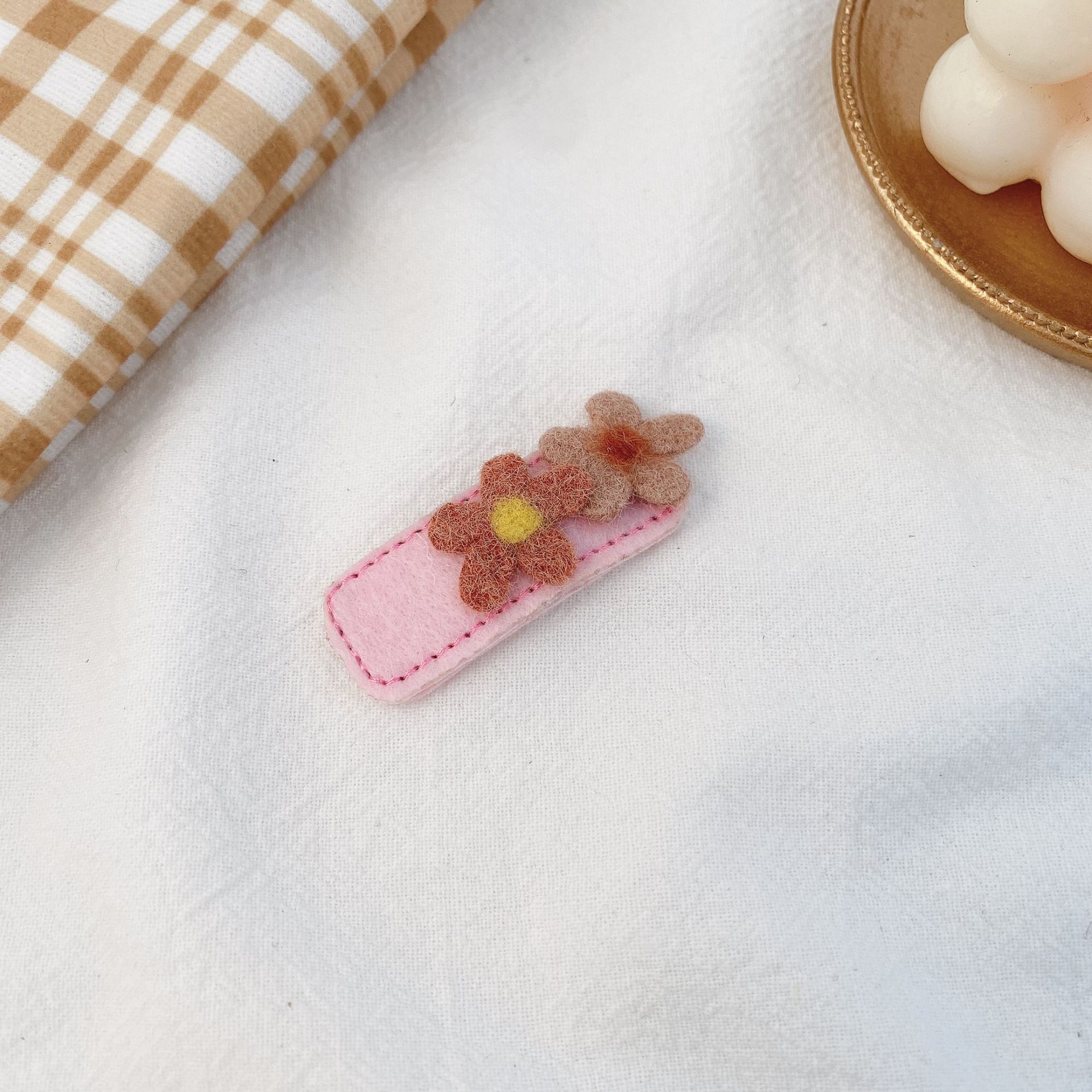 Horquilla peluda de las mujeres sombreros de estilo coreano lindo tejido de horquilla de pato amarillo flequillos clip pequeño lado otoño e invierno accesorios para el cabello mujeres