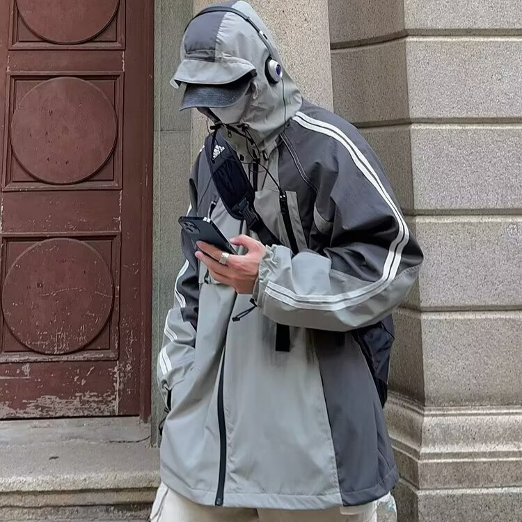 文艺慵懒新款ins简约日系潮流流行连帽冲锋衣时尚气质原宿百搭