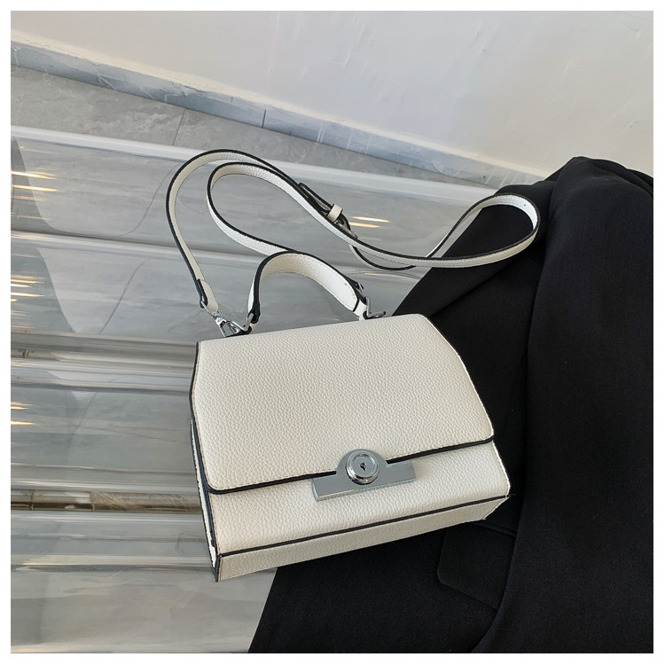 Classic Style Style Square Shape Small Size Women's Small All Seasons Pu Leather Classic Style Handbag