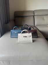 �¿�P���ֹ��T��BOXƤ�ٴ��ճ��W�tKelly�����p�玧�μ������