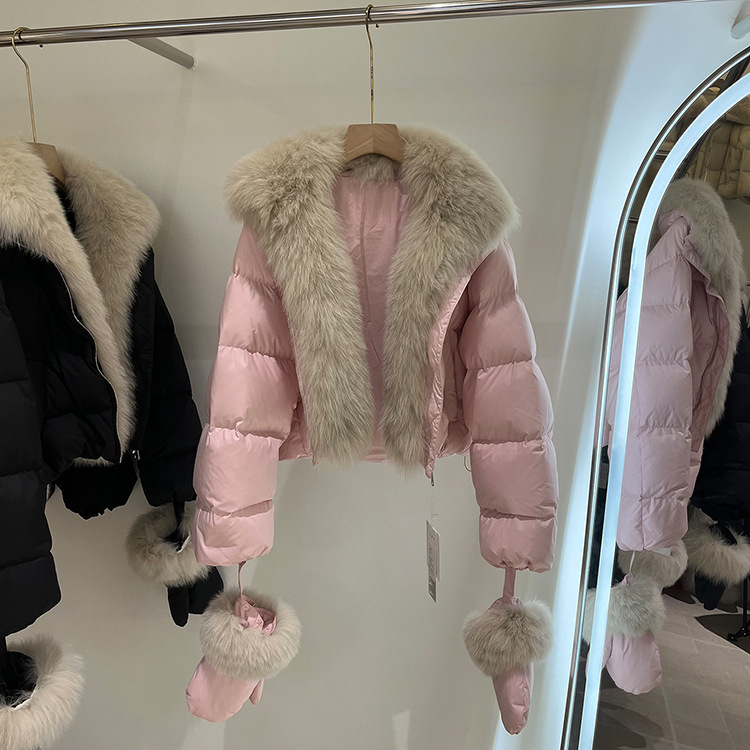 2026 winter new style fox fur collar white goose down jacket for women, short, loose, thickened, warm, with gloves 2026 winter new style fox fur collar white goose down jacket for women, short, loose, thickened, warm, with gloves