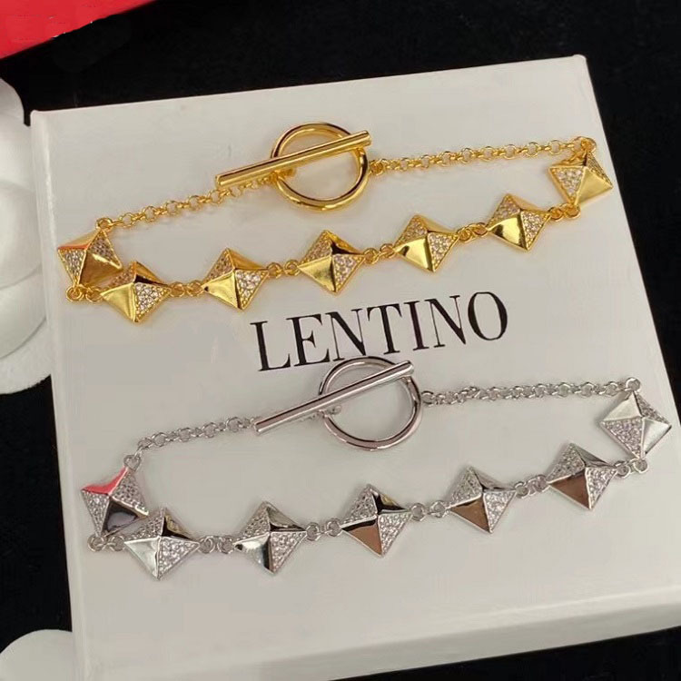 22 New Warren Tianjia Square Pyramid Rhinestone Bracelet European and American Fashion Joker Brass Bracelet