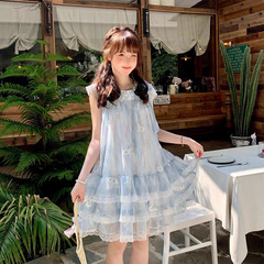 夏の新鮮なブルーチュール花柄ドレス 2025 新しい女性のフライングスリーブ小柄な A ラインスカートショートスカート