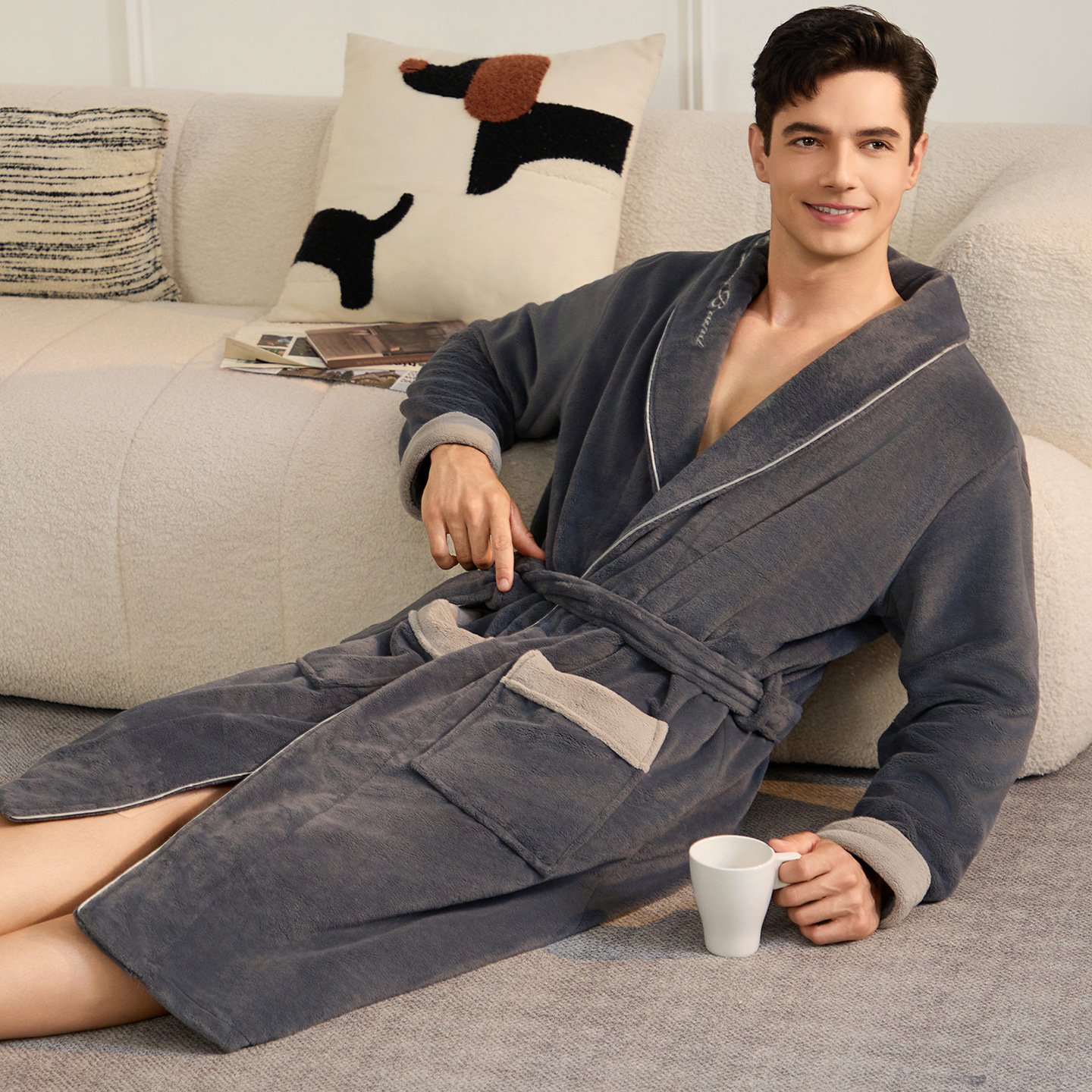 2025 Autumn and Winter New Flannel Fleece-Lined Thickeneded Warm Nightgown Men's Oversized Simple Casual Home Wear