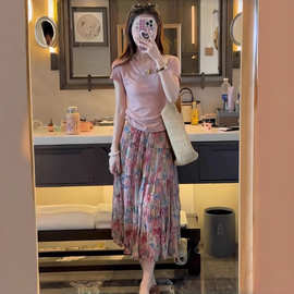 时尚气质显瘦碎花半身裙套装夏季温柔风百搭减龄短袖T恤两件套女