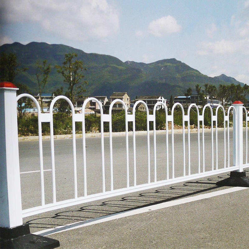 交通设施马路隔离栏杆 道路施工围栏 加厚京式护栏市政锌钢护栏