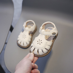 Girls sandals summer 2023 new fashion baotou princess shoes women's treasure hollow non-slip soft shoes a generation of hair
