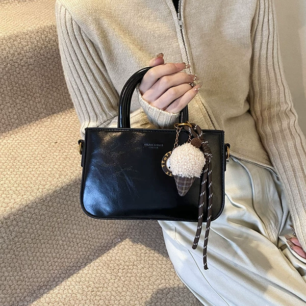 Black pendant