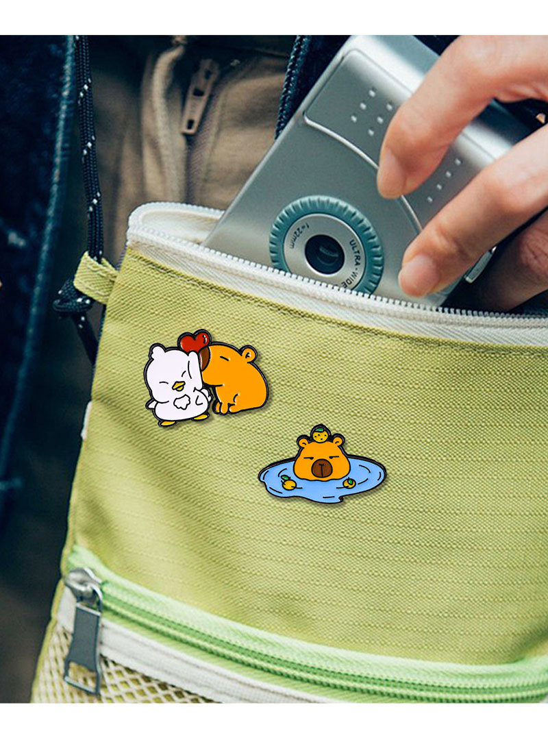 Enamel Design Cute Pin Animal Capabala Alloy Enamel Unisex Brooches
