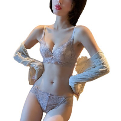 Europa y América cómodo encaje sexy inalámbrico pequeño pecho medio grueso empuja hacia arriba la ropa interior de las mujeres ajustable soporte superior sujetador traje 3285