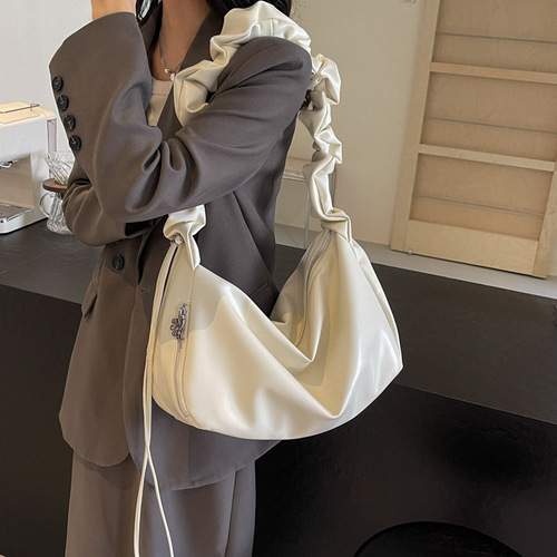 Elevated-Style Pleated Cloud Bag for Women, 2024 New Trendy & Fashionable Dumpling Bag—Large-Capacity Commuter Shoulder & Crossbody Bag