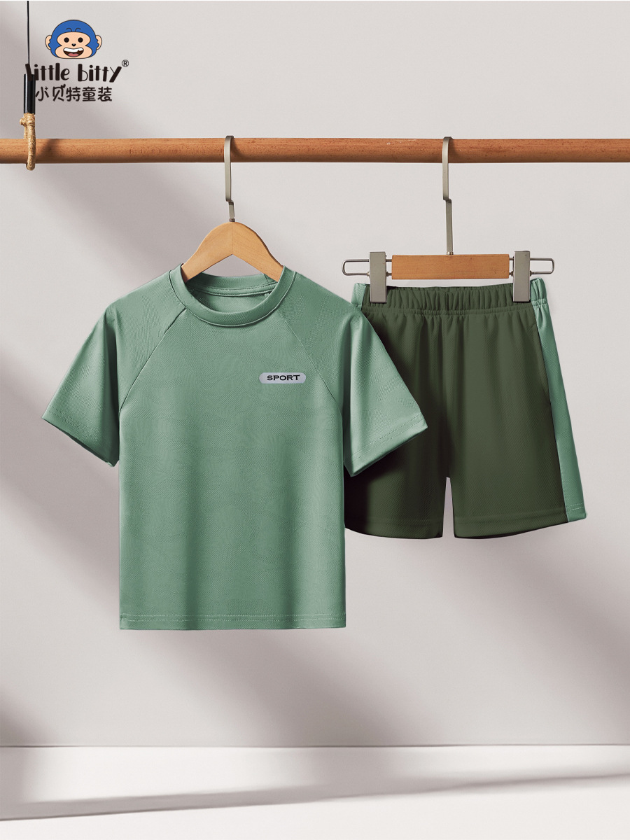 2025 verano nuevo estilo pantalones cortos de manga corta para niños traje de secado rápido de dos piezas de moda casual para niños
