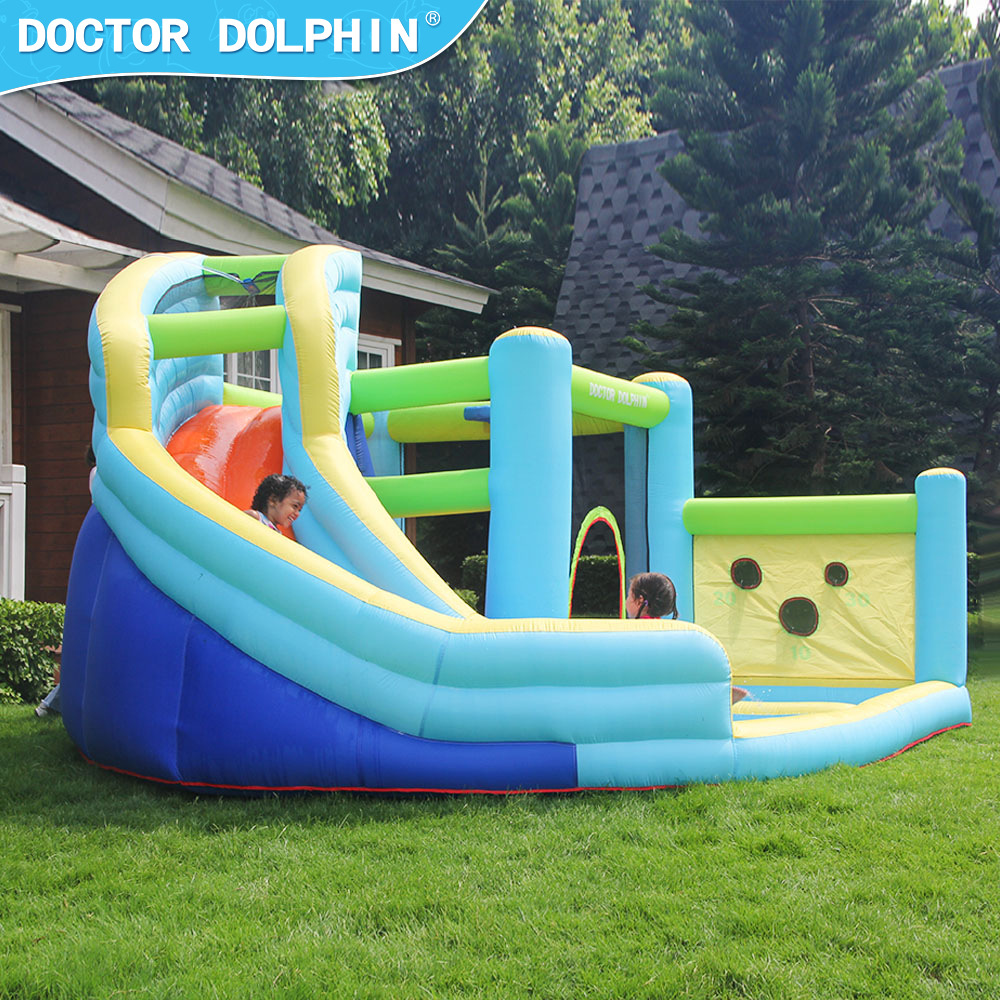 Castillo inflable Doctor Dolphin con rociador de agua, piscina de olas para niños, castillo inflable para uso interior y exterior, trampolín pequeño.