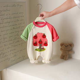 婴儿浅秋连体衣网红款卡通苹果树连体衣撞色韩版爬服纯棉外出服照