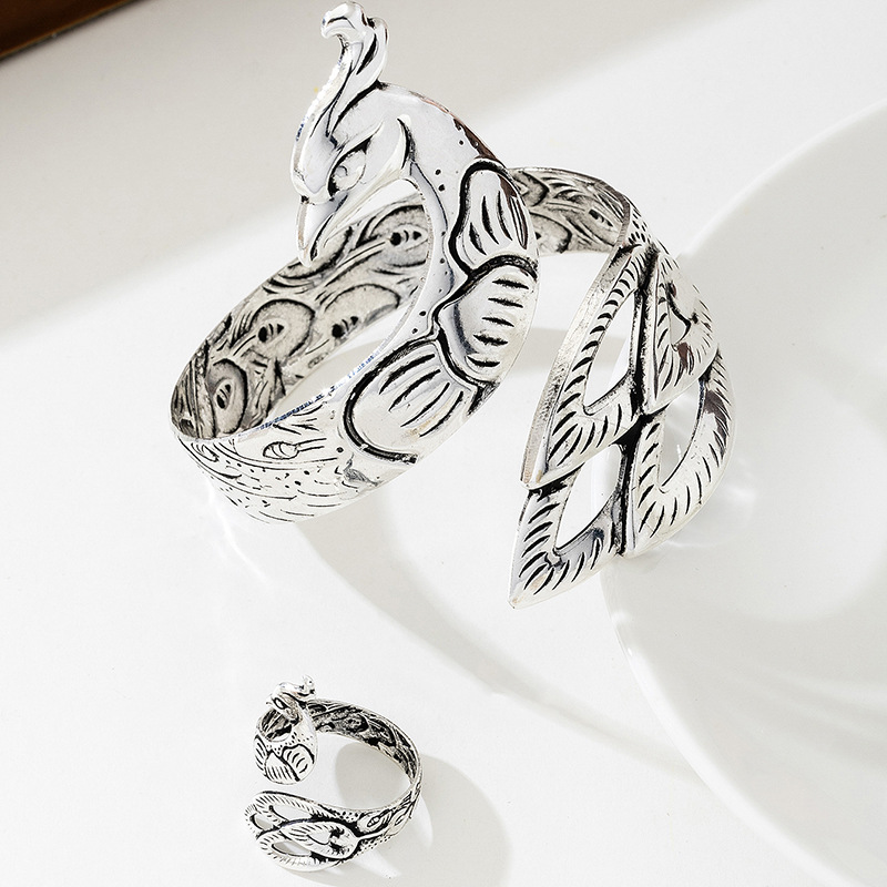 Geometrischer Pfau Armreif Mit Offenem Ring Aus Metall_voghion.com