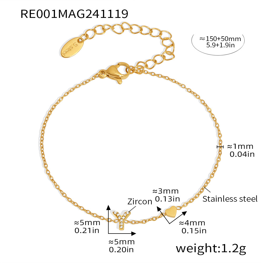 Qiong Yao Titanium Steel 26 letras con incrustaciones de circón Juego de joyas PVD chapado en oro real collar de retención de color pulsera anillo aretes