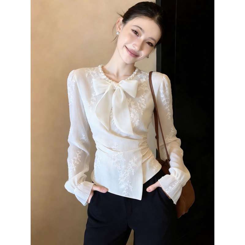 白色衬衫女长袖春季2026新款高端独特漂亮超火蕾丝掐腰内搭小衬衣