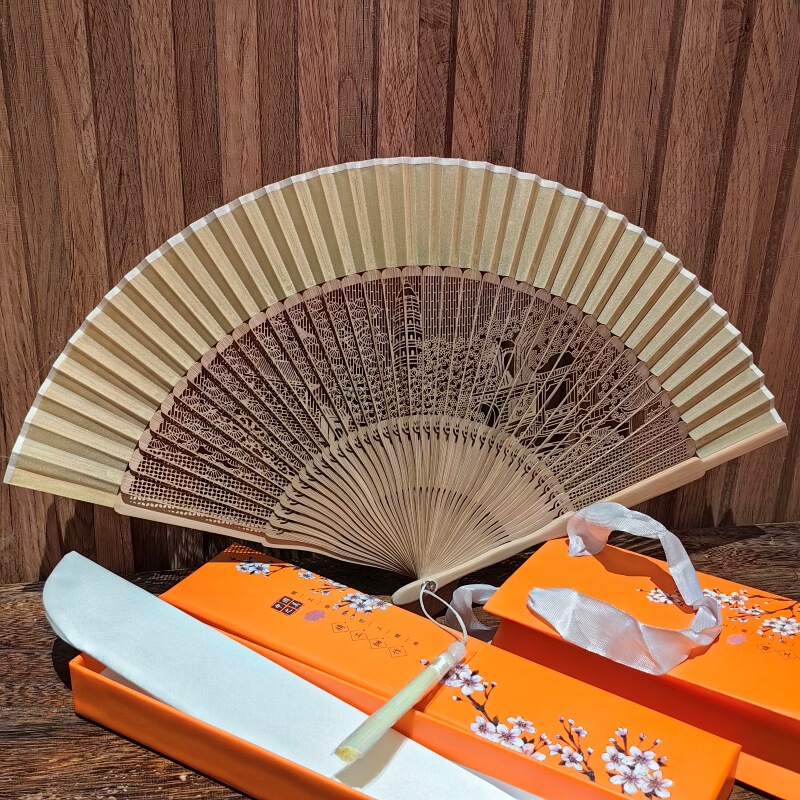 【卸売注文】庭園をテーマにしたギフトボックス入り竹彫りギフト扇子中国扇子古代風扇子|undefined