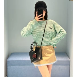 女式针织衫;吊带背心;连衣裙