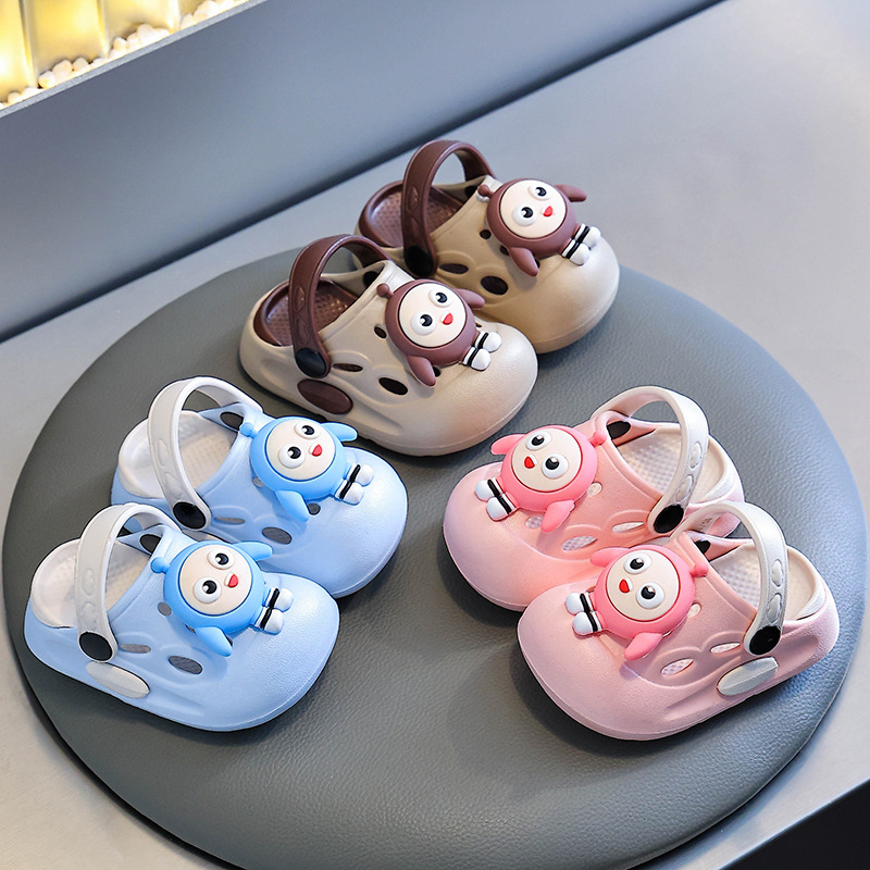 2026 New Model Children's Cartoon Cute Non-Slip Soft-Soled Sandals for Summer Outdoor Wear in Kindergarten