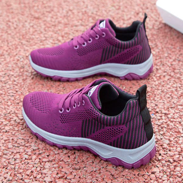 Universal breathable fashionable running sneakers for men and women