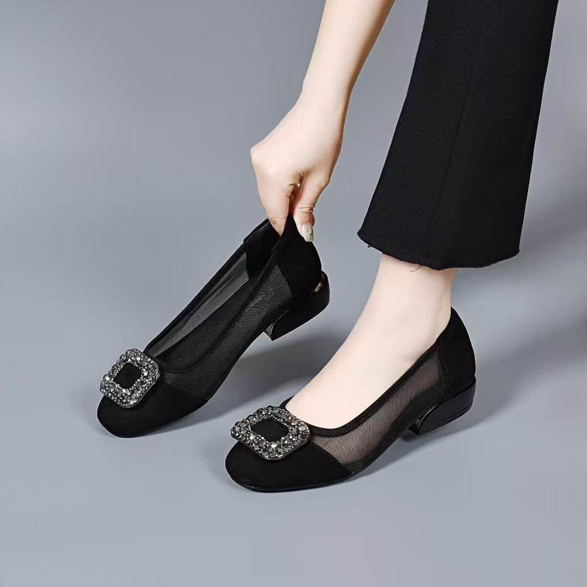 Sandal nữ da thật mũi tròn gót thấp lưới hở mũi — màu đen