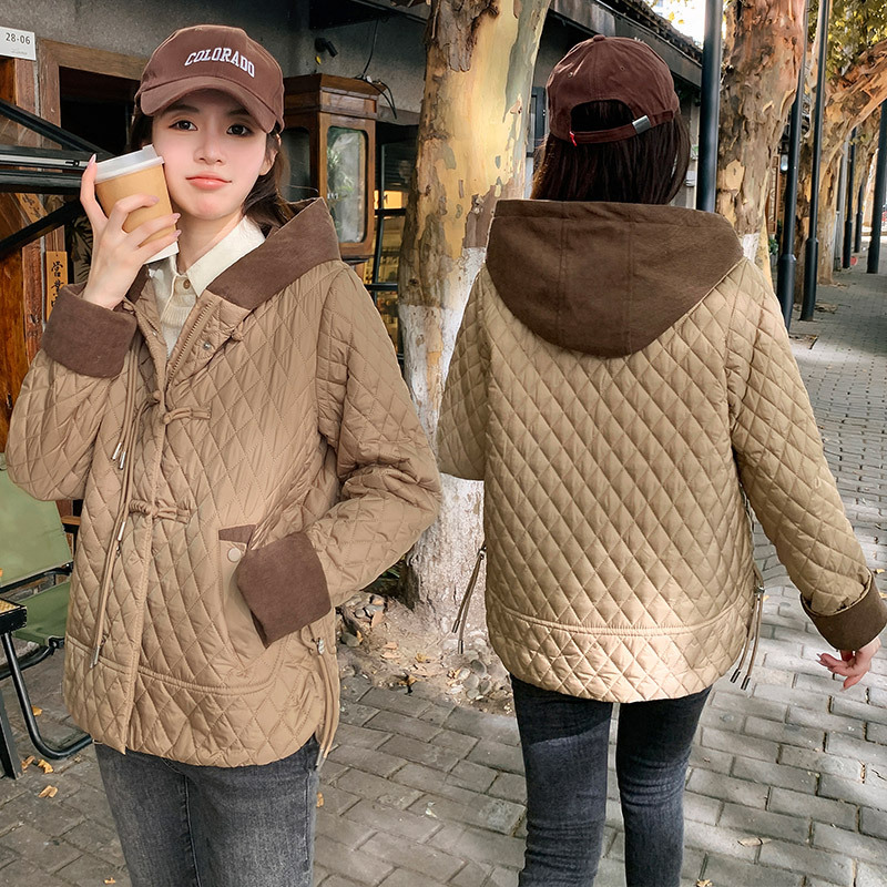 Chaqueta de algodón de plumón rombo transfronteriza para mujer corta 2024 otoño e invierno nuevo estilo chaqueta acolchada de algodón ligera chaqueta acolchada de algodón con capucha
