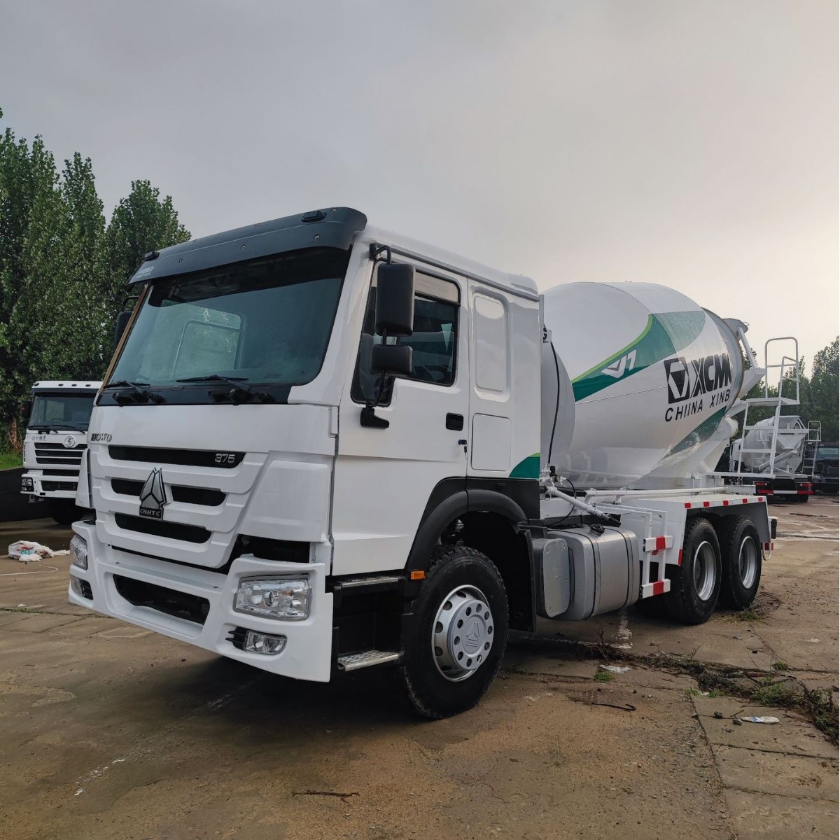 Used Dump Truck for Export, Shaanxi Automobile Delong F3000 6X4 Rear Eight-Wheel Dump Truck with Weichai Engine