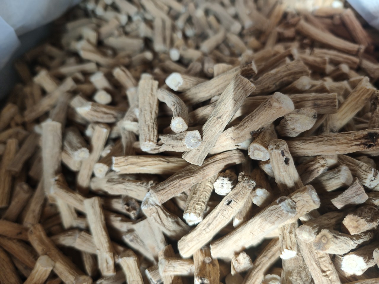 Dried Codonopsis Root Segments Dang Shen 500g Bulk Loose Raw Herb for Tea and Soup overview