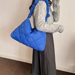 2024新款尼龍大包包女夏季高級感大容量斜挎包休閒百搭通勤雲朵包