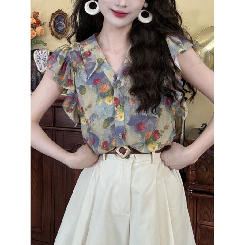 Vintage Hong Kong-style Oil Painting Floral Short-sleeved V-neck Shirt Women's Summer Chic Unique High-end Temperament Small-sleeved Top