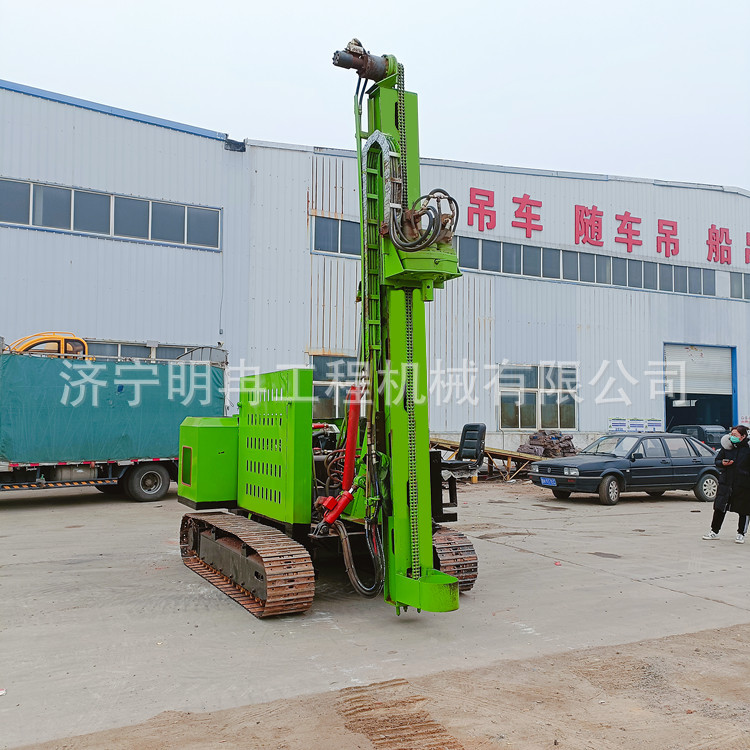 2024新款山地石头光伏打桩机戈壁滩岩石冲击钻孔机高低腿调平钻机