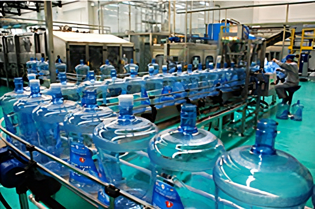 货源供应 五加仑（18.9L）桶装水设备 全自动桶装水灌装机