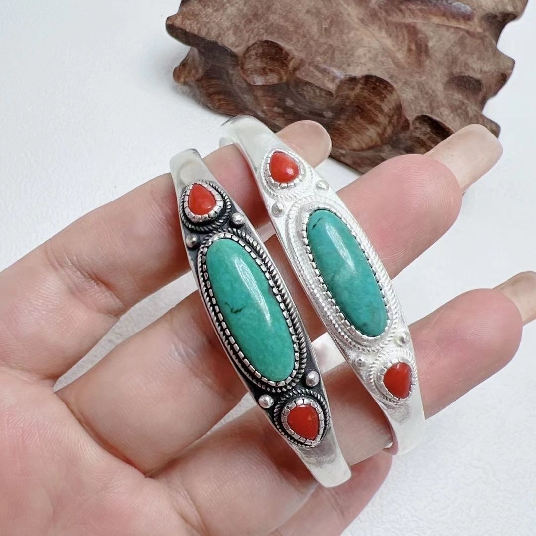 Retro ethnic design fashionable elegant bracelet