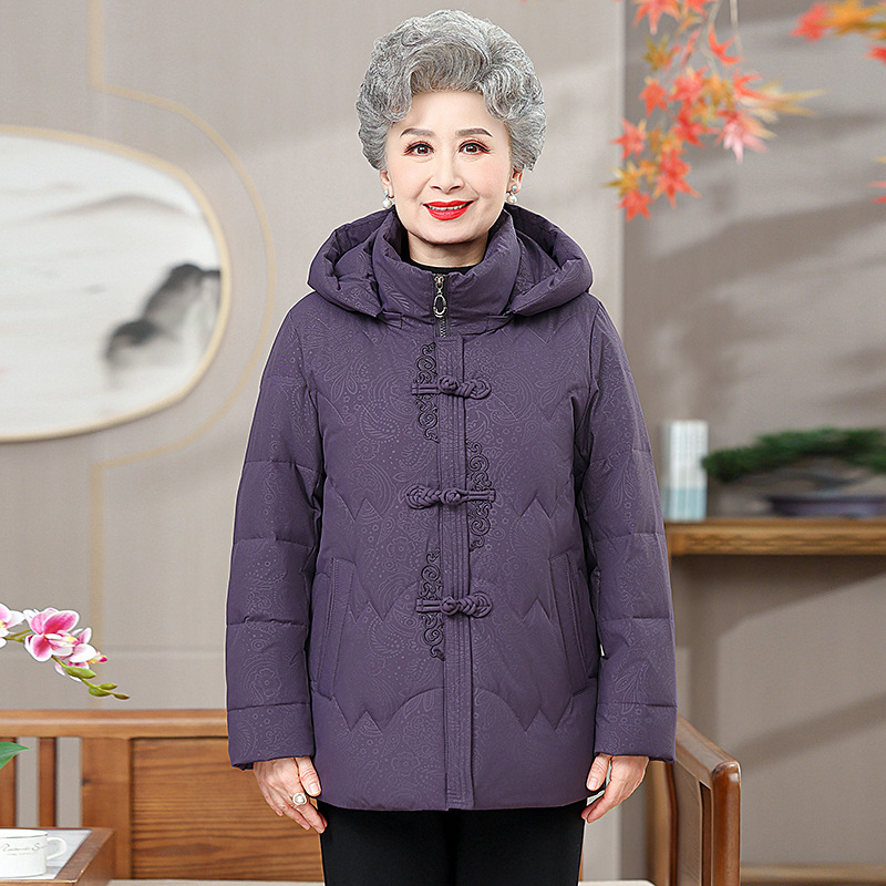 中老年羽绒服女款短款妈妈冬装新款加厚大码老人冬季奶奶太太外套