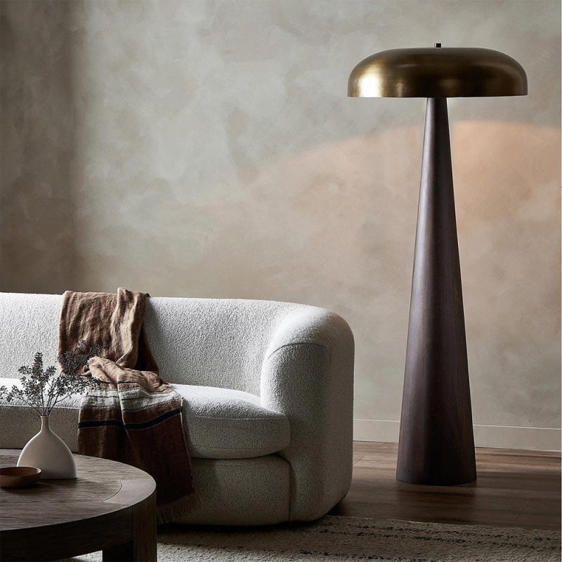 Medieval Mushroom Lamp Metal Pot Cover Retro Electroplating Bronze Cone Wood Art Villa Living Room High-End Standing Lamp
