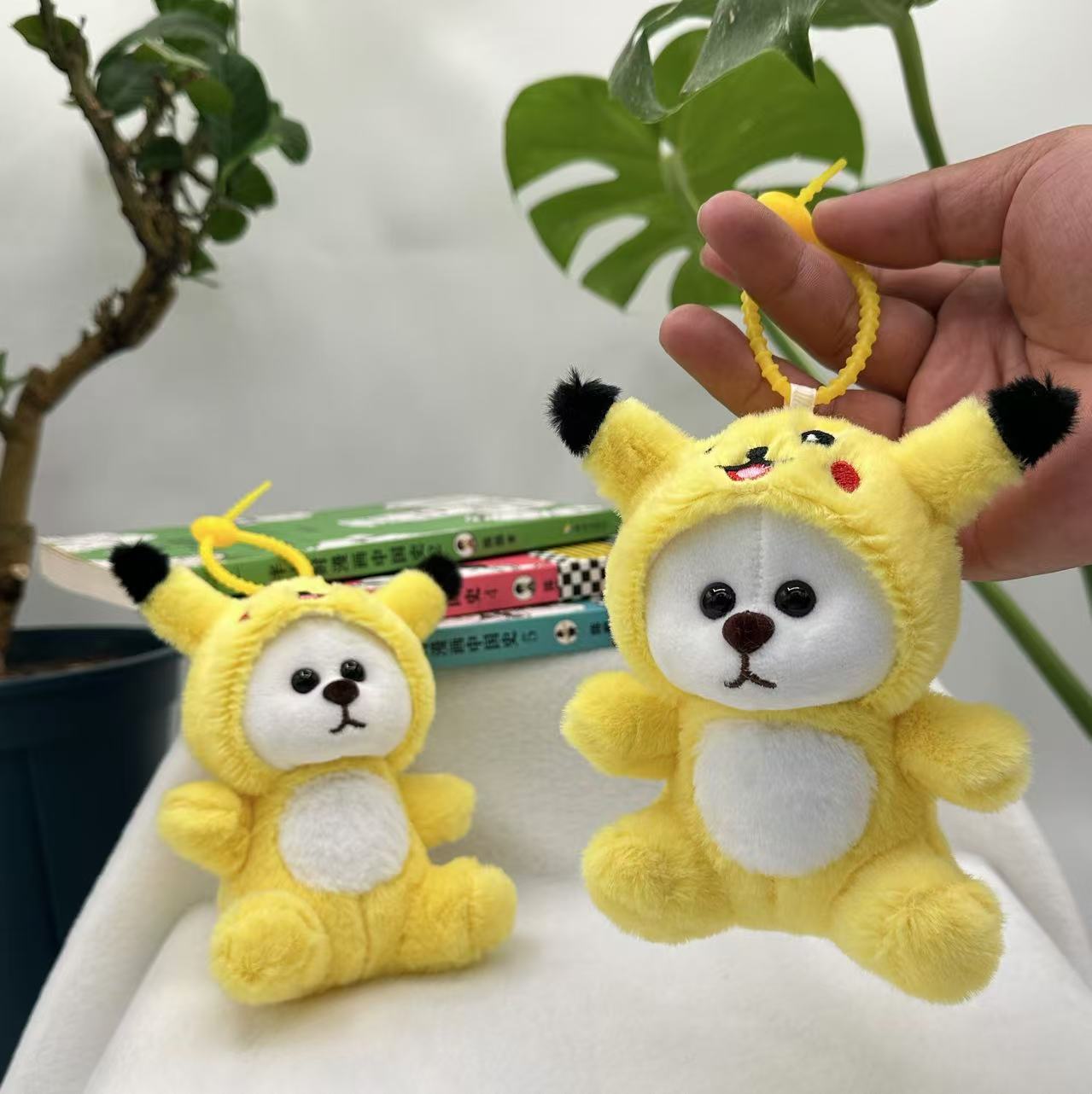 Una variedad de disfraces Lina Bear Keychain Teddy Bear bolsos colgantes Teddy Bear juguetes al por mayor