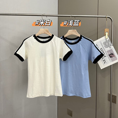 0504x1 ~ 韓系シンプル百合ねじ衝突色縞小標刺繍丸首半袖tシャツ女