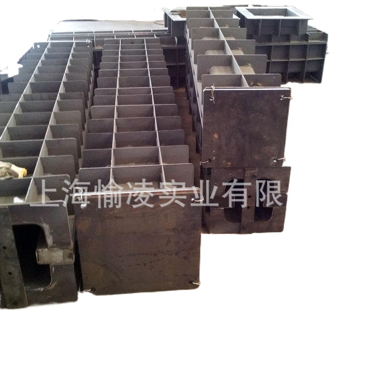 新预制件钢模电网围墙设备墙板压顶模具后翻式模具产地货源