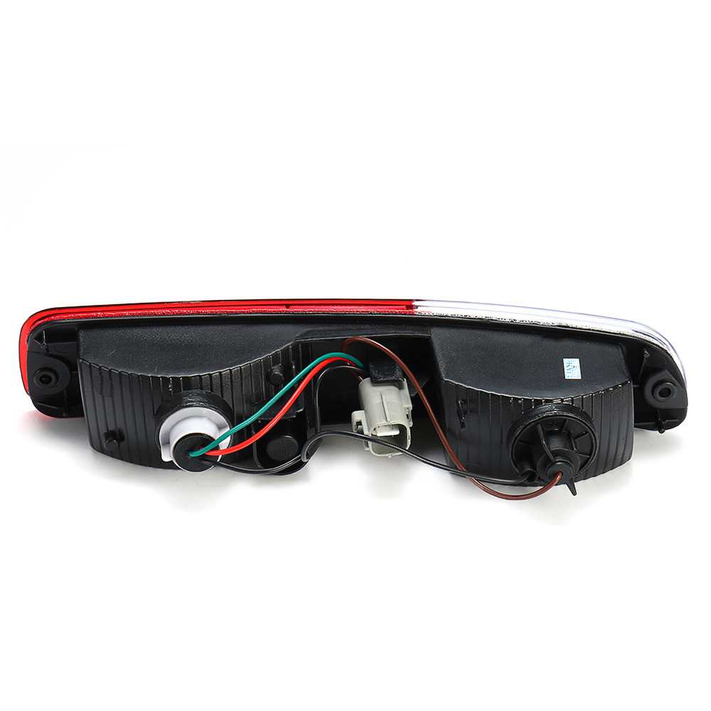 Aplicable a Mitsubishi 03 / 04 / 05 / 06 Pajero V73V75V77 Luz de parachoques trasero Luz de dirección trasera Luz de niebla trasera